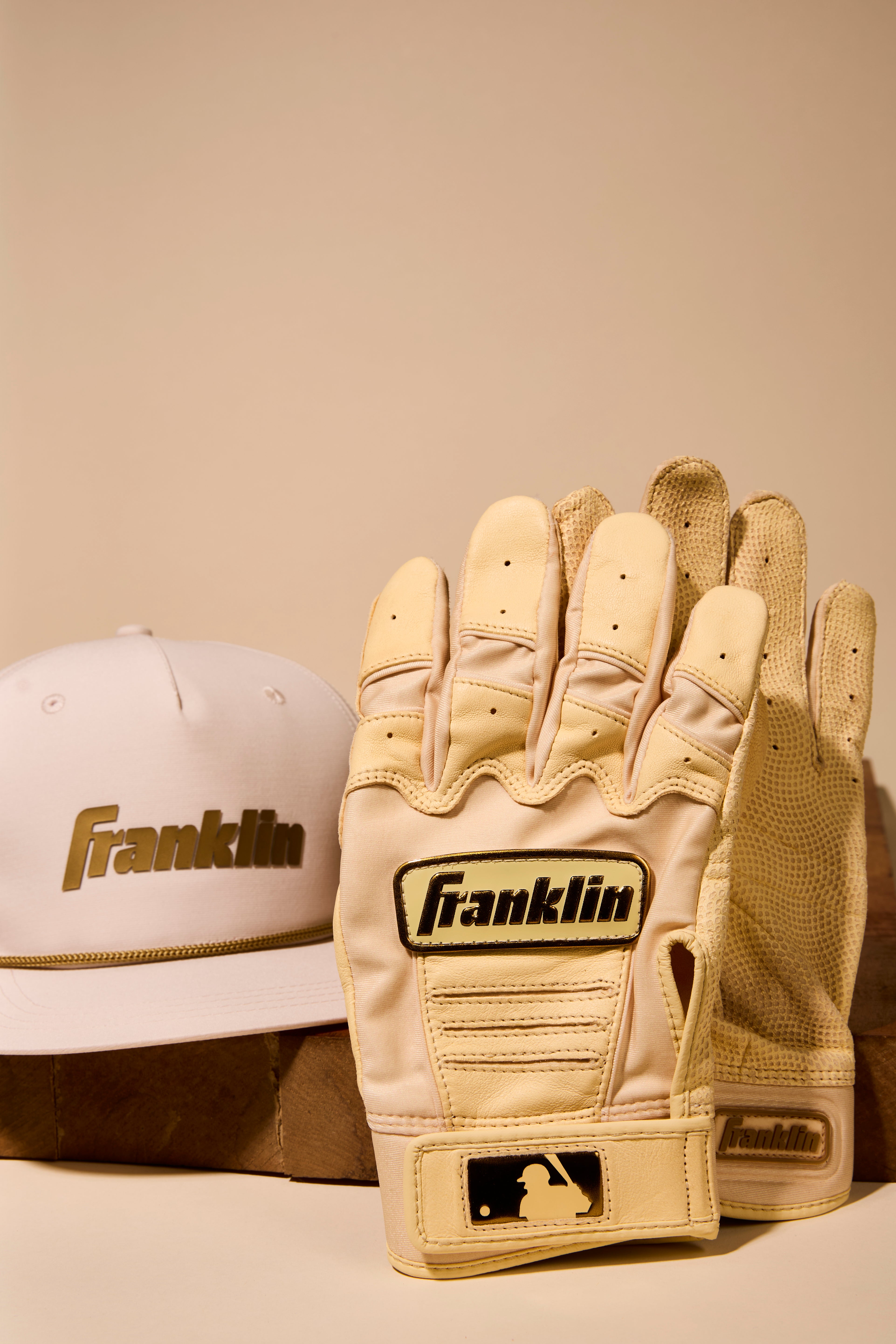 FRANKLIN CFX PRO LIMITED RELEASE ADULT VANILLA GOLD BATTING GLOVES