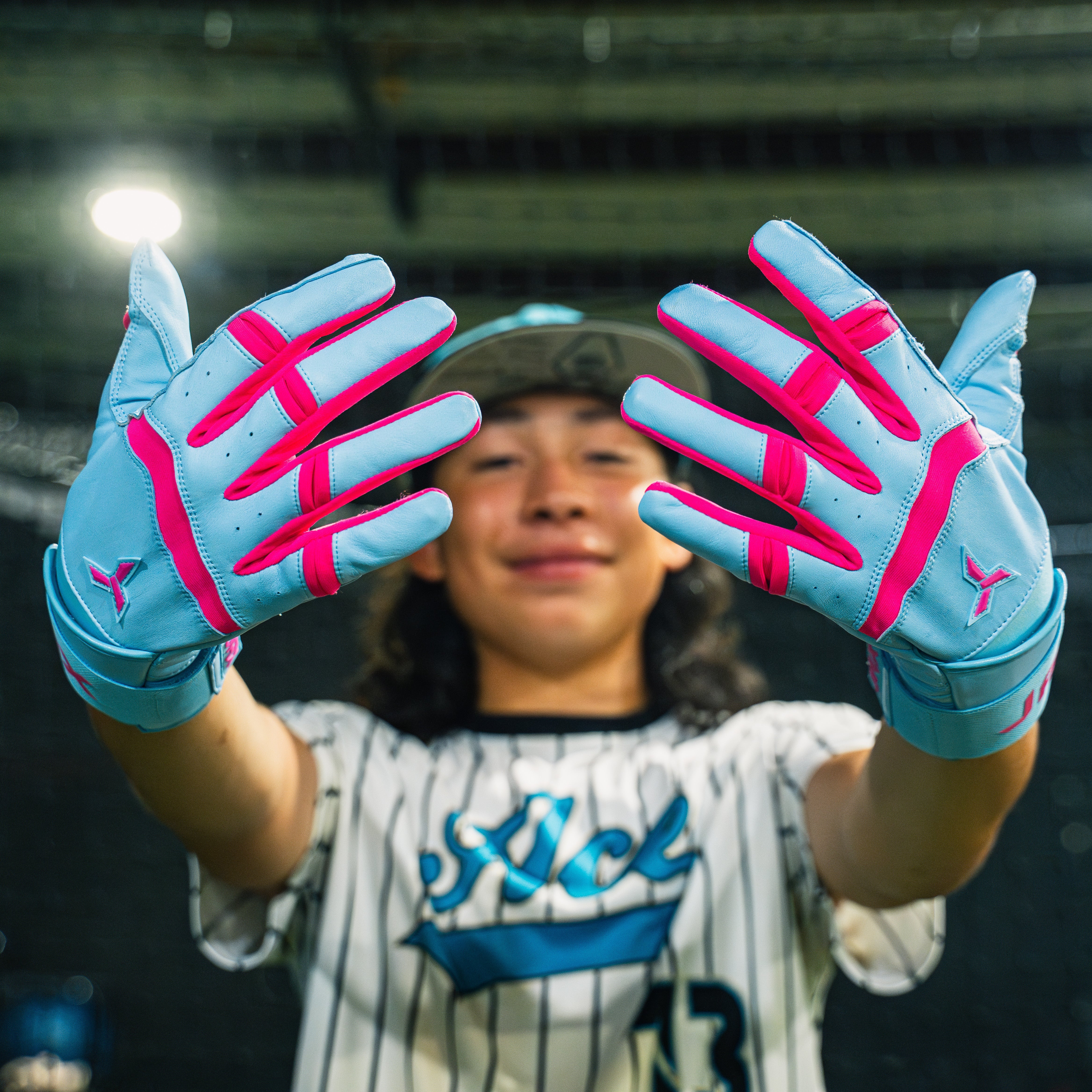Jax Youth Strap Cuff Batting Gloves: Cotton Candy