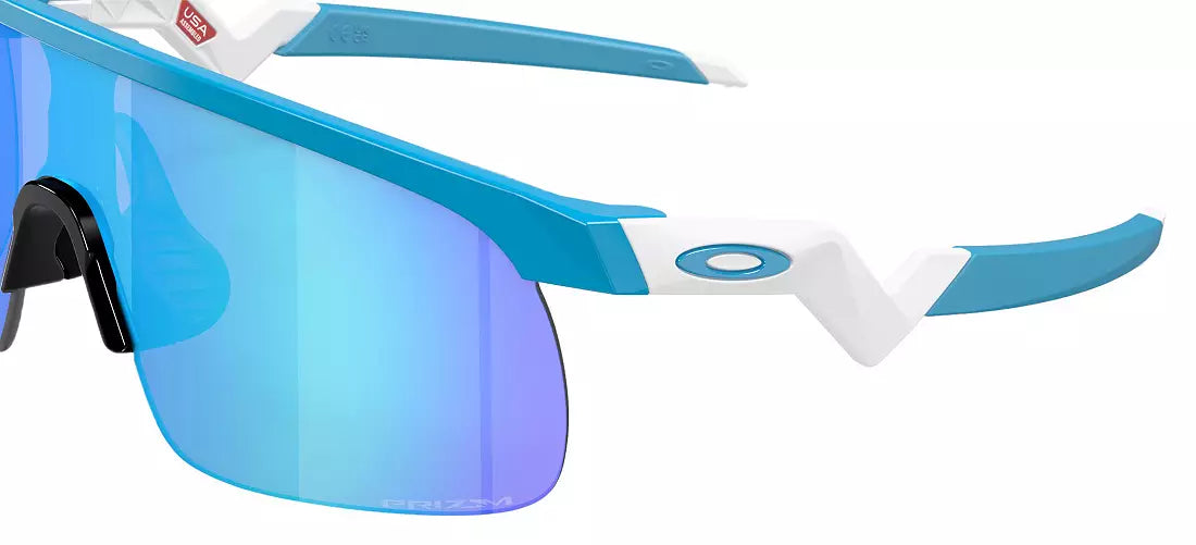 Oakley Resistor Youth Fit Sunglasses: Polished White/Prizm Sapphire