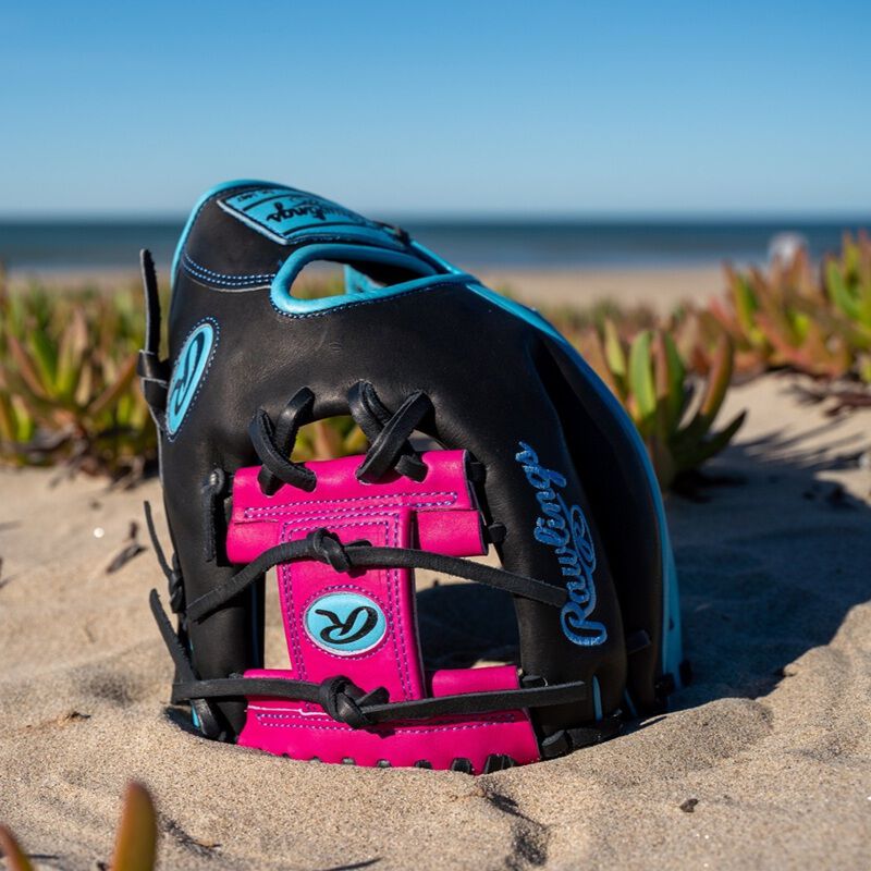 Rawlings Heart of the Hide Spring Break 11.5 Inch Infield Glove: PROR204-2BBE