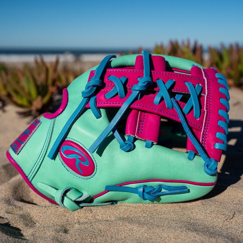 Rawlings Heart of the Hide Spring Break 11.5 Inch Infield Glove: PROR204-32M