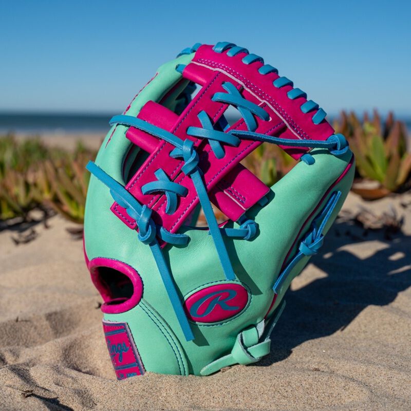 Rawlings Heart of the Hide Spring Break 11.5 Inch Infield Glove: PROR204-32M