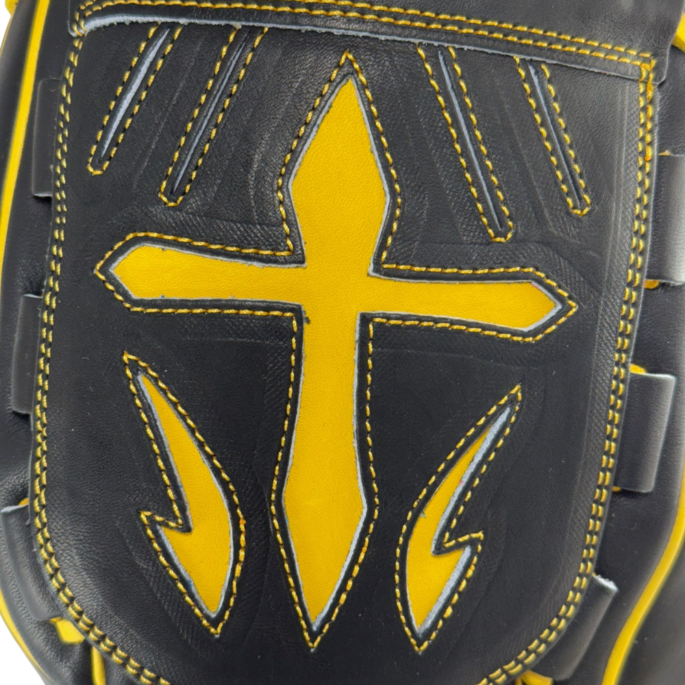 Wilson Custom A2000® B23 Black and Gold 12” Pitcher’s Baseball Glove