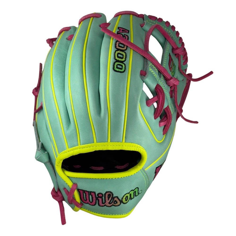 Wilson Custom A2000 1786 Seafoam 11.5" Infield Glove