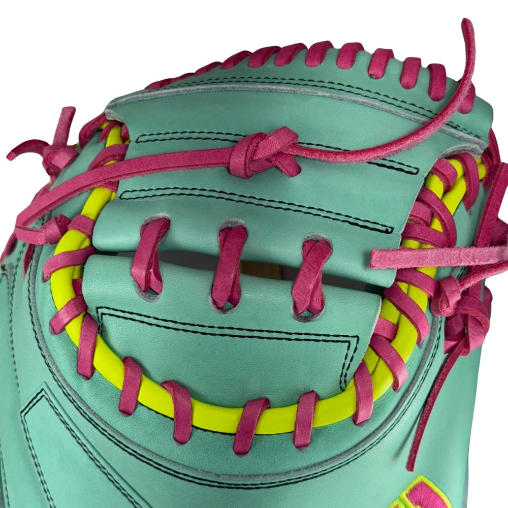 Wilson Custom A2000 Seafoam M1D 33.5” Baseball Catchers Mitt