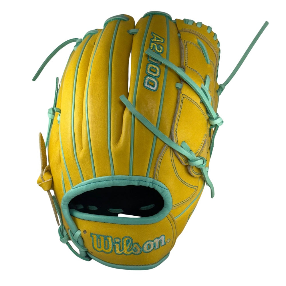 Wilson Custom A2000 B2 Yellow Gold 12” Pitcher's Baseball Glove