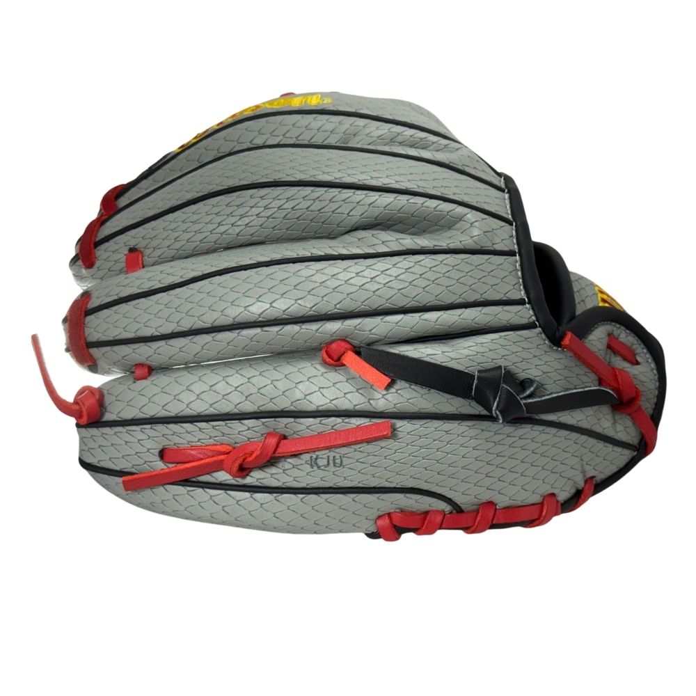 Wilson 2027 Custom A1000® DP15 Firebird 11.5” Infield Baseball Glove: WBG24601RT115