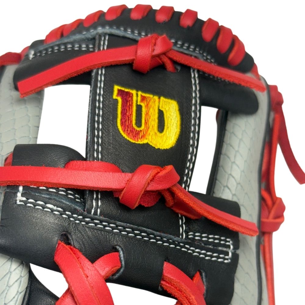 Wilson 2027 Custom A1000® DP15 Firebird 11.5” Infield Baseball Glove: WBG24601RT115
