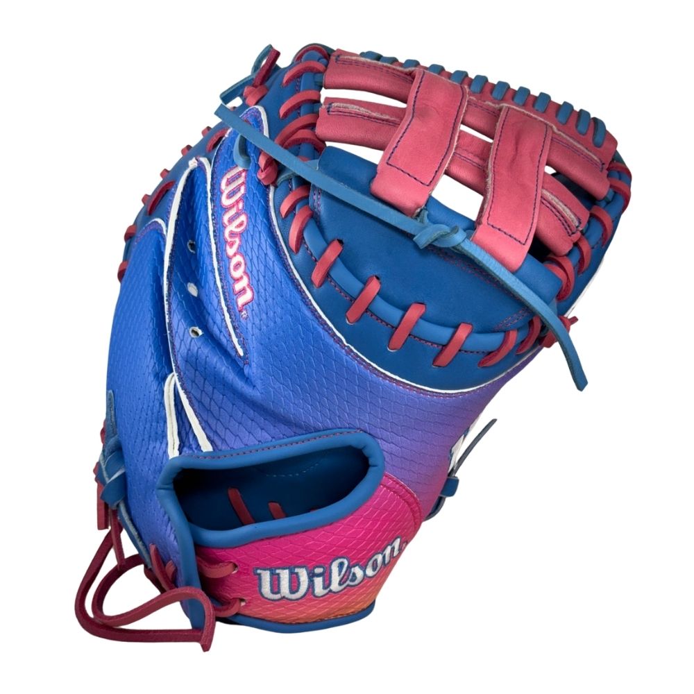 Wilson 2027 Custom A1000 FPCM33 Momentum Fastpitch Catchers Mitt: WBG25301RT33