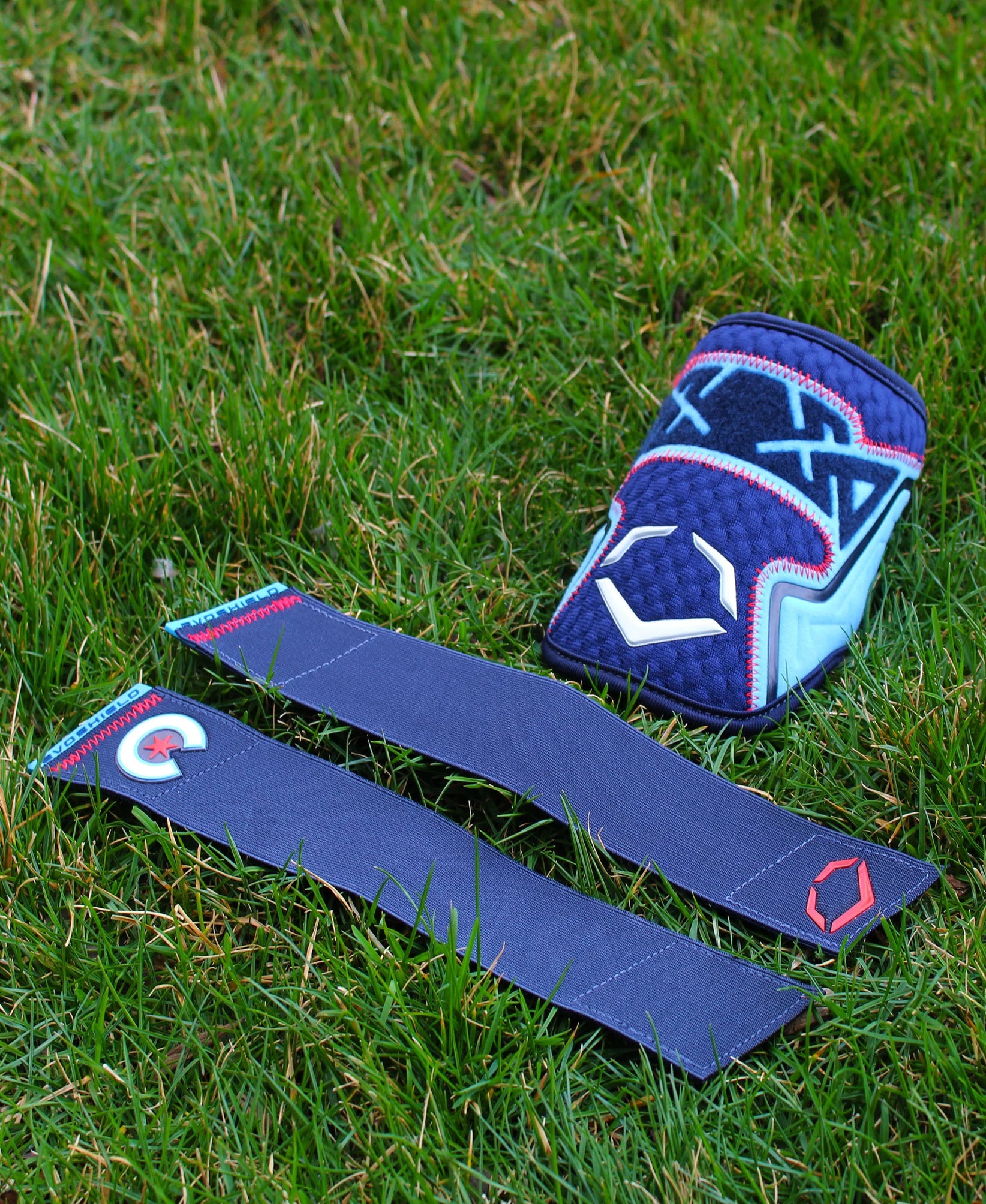 EvoShield PRO-SRZ 2.0 ON FIELD COLLECTION BATTER'S ELBOW GUARD: CUBS