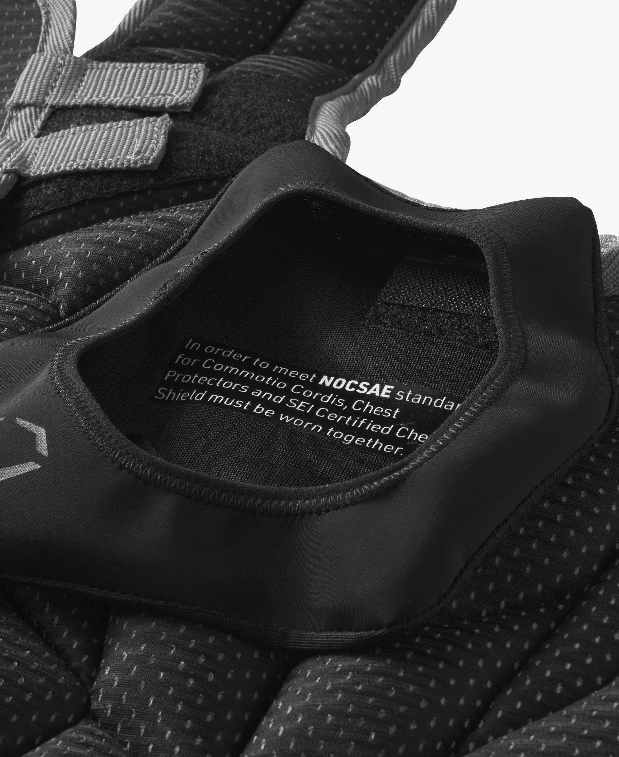 Pro-SRZ™ 2.0 Baseball Catcher’s Intermediate Black Chest Protector: WB5762601INT