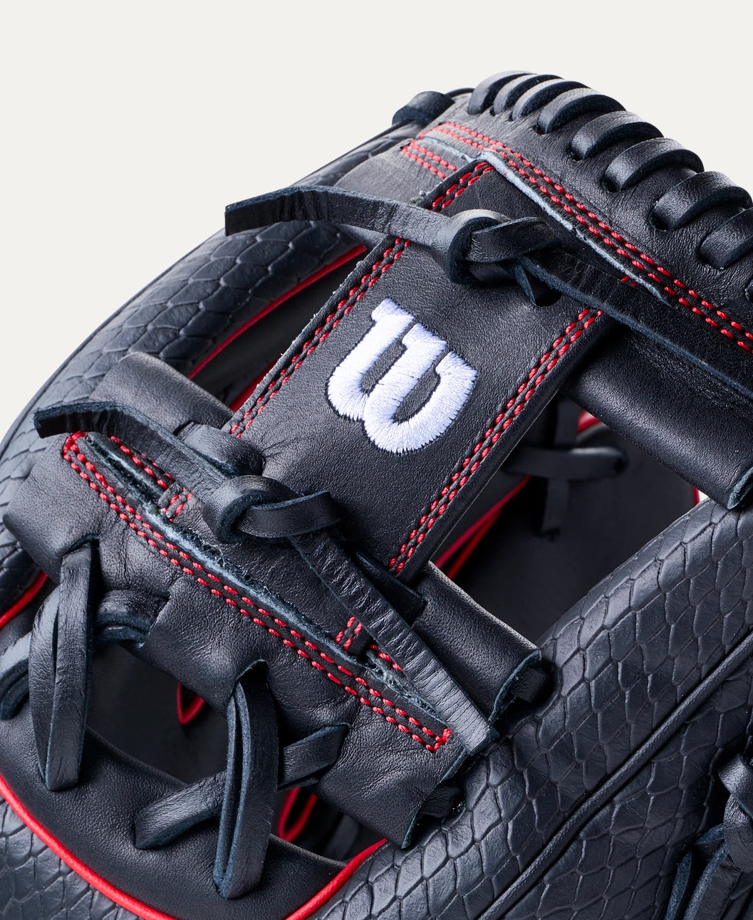 2027 Wilson A1000® 1975SS 11.75” Infield Baseball Glove: WBG02601RT1975