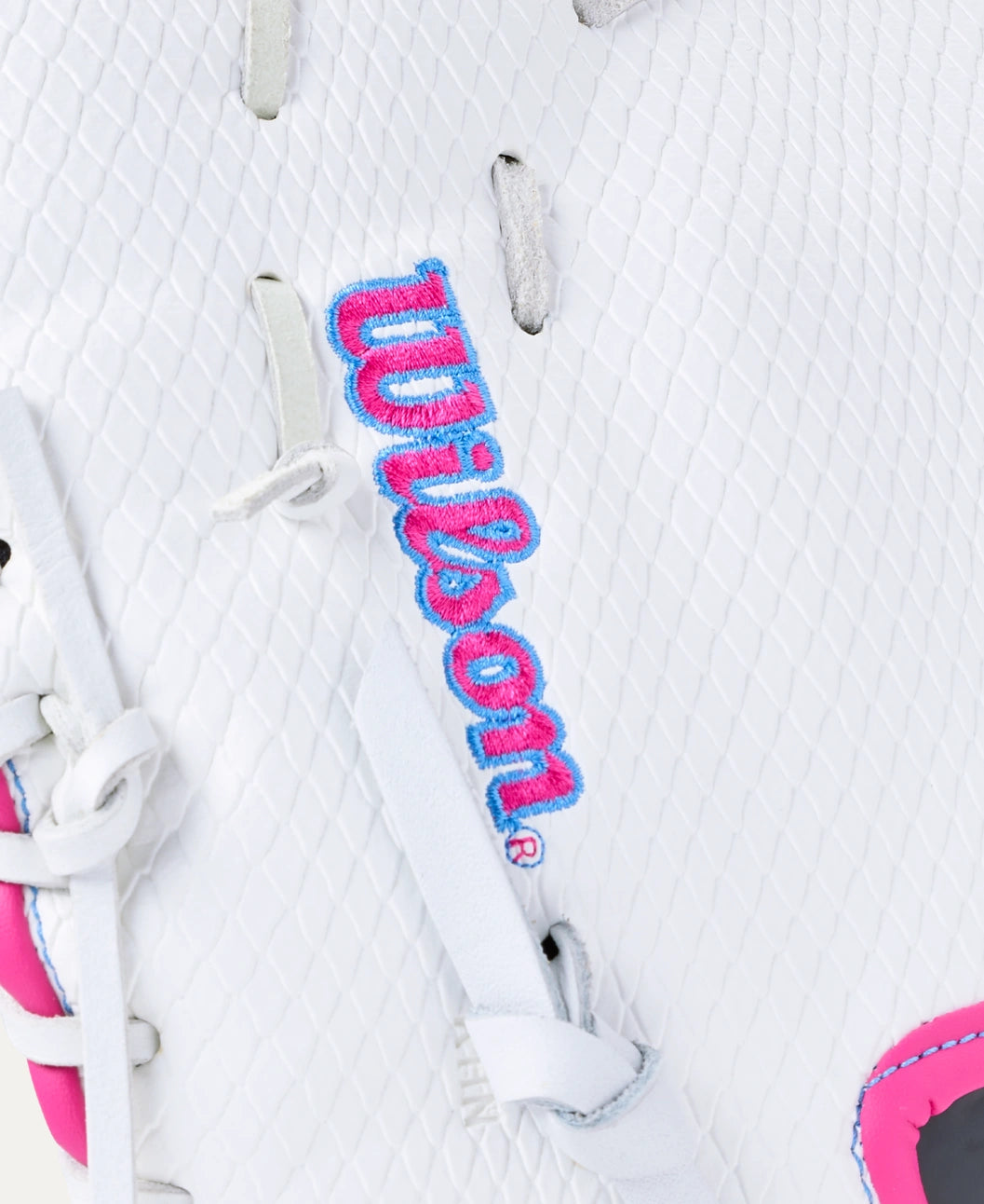 2027 Wilson A1000® FP1620SS 12.5” Fastpitch Softball First Base Mitt: WBG03701RT1620
