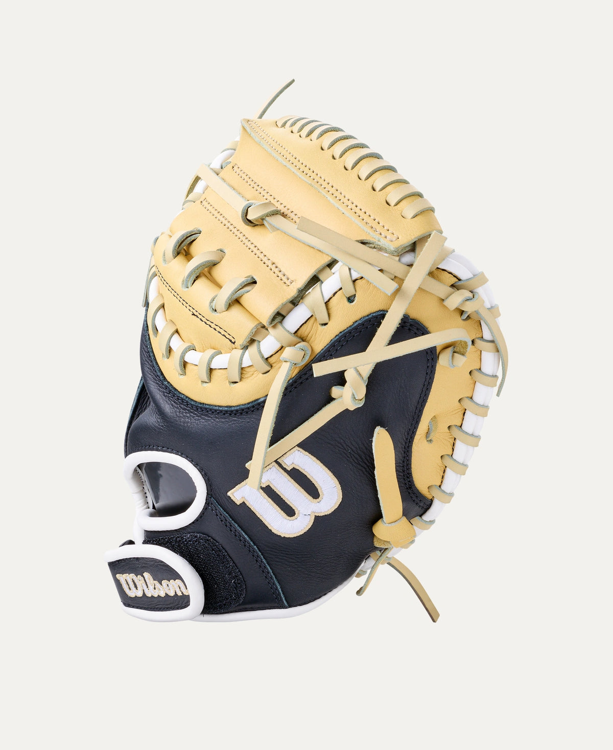 2027 Wilson A700® 32.5" Cather's Mitt: WBG04701RT325