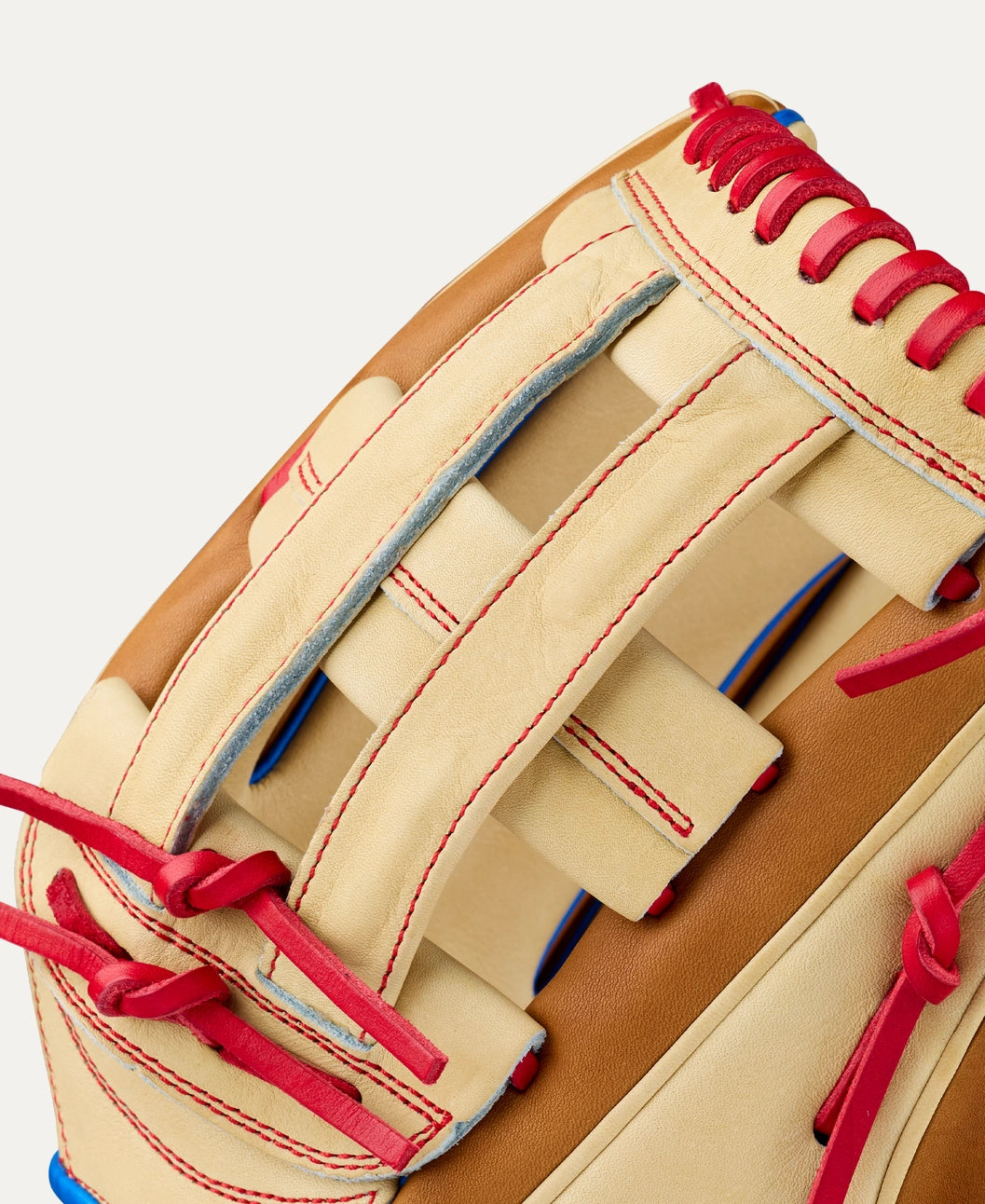 Wilson 2027 A2000® 1777 12.75” Outfield Baseball Glove: WBG06001RT1275