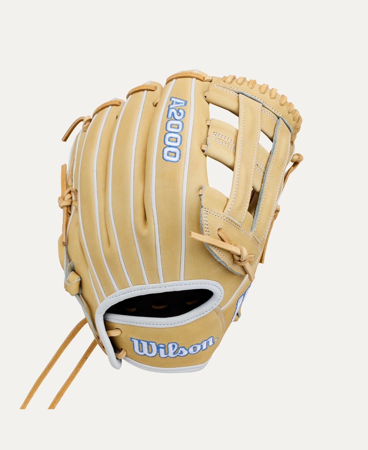 Wilson 2027 A2000® FP1712 12” Infield Fastpitch Glove: WBG06901RT12