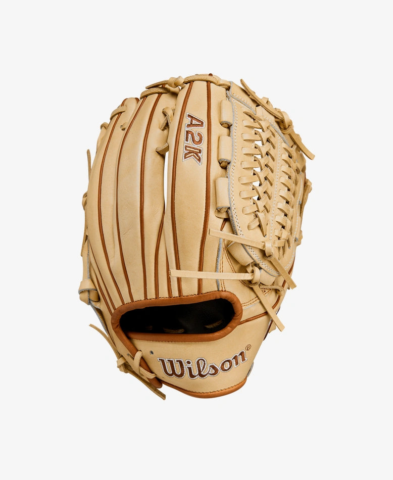 WILSON 2024 A2K D33 11.75” PITCHER’S BASEBALL GLOVE: WBW1013751175