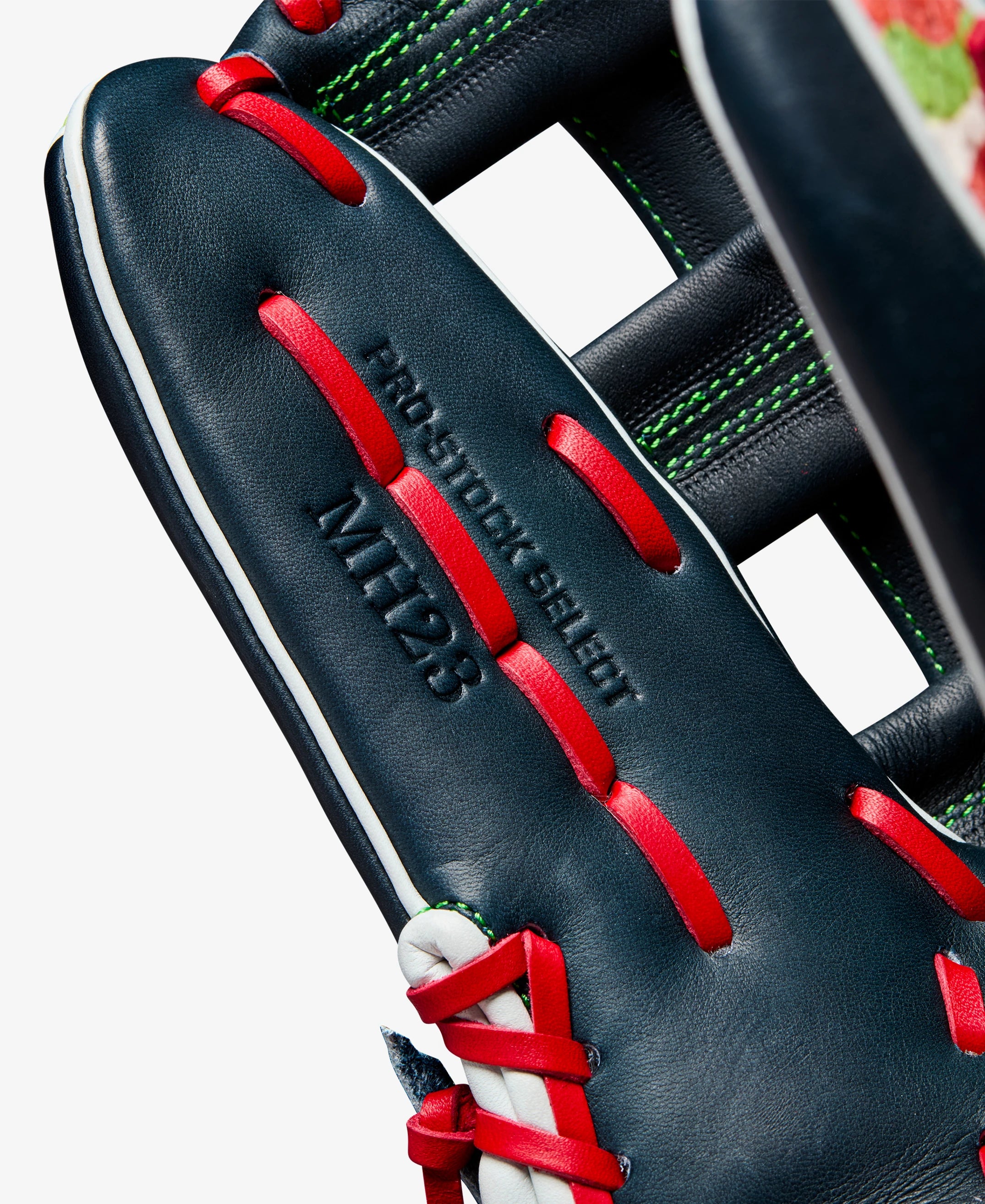 Wilson Fall 2024 A2K MH23 Michael Harris II GM 12.75” Outfield Baseball Glove: WBW1026201275