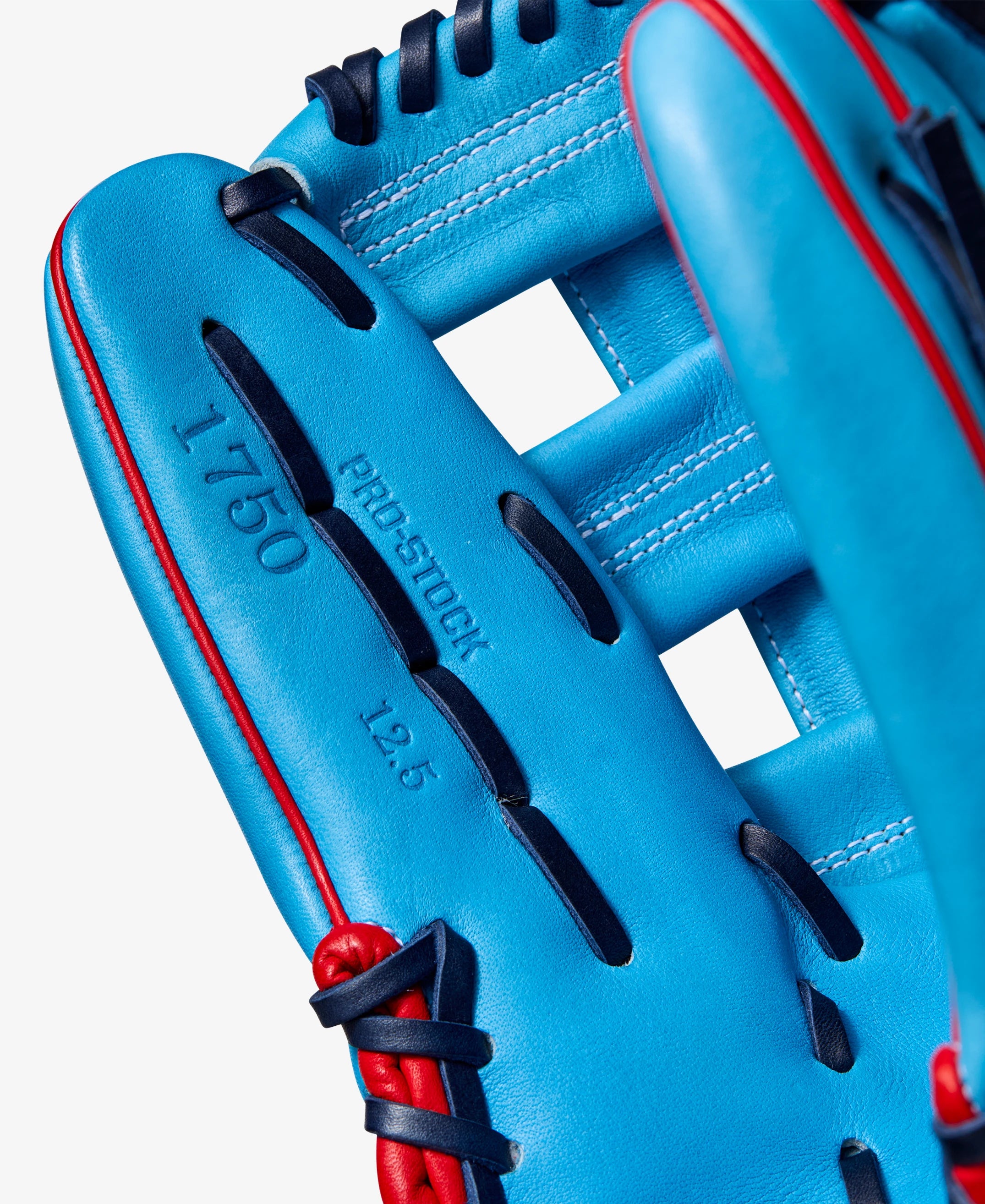 Wilson Fall 2024 A2000® 1750 12.5” Outfield Baseball Glove: WBW102706125