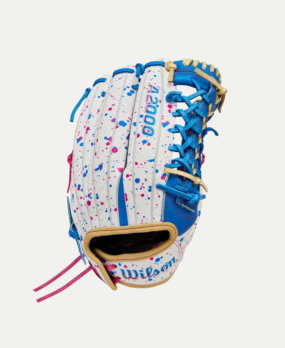 Wilson 2025 Love the Moment™ A2000® T125SS 12.5” Outfield Fastpitch Softball Glove: WBW103445125