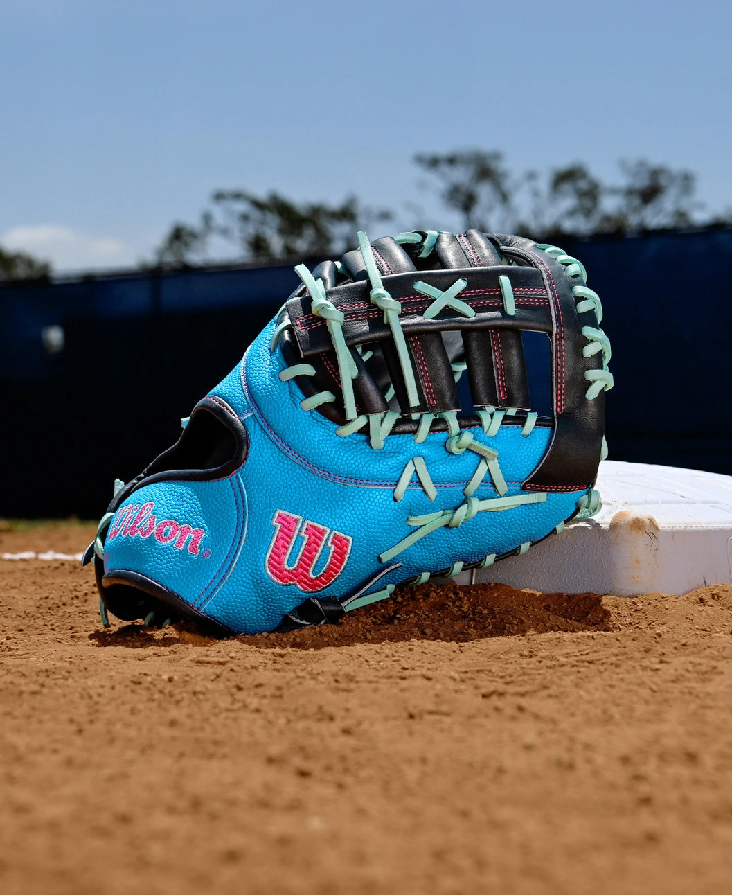 Wilson Fall 2025 A2000 1677 12.5” Baseball First Base Mitt: WBW103459125