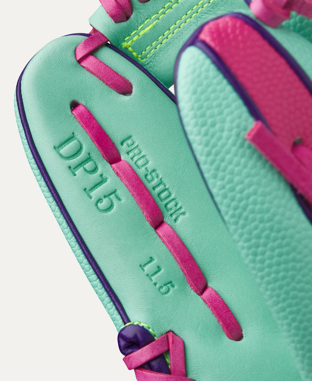 Wilson Fall 2025 A2000® DP15SS 11.5” Infield Baseball Glove: WBW103461115