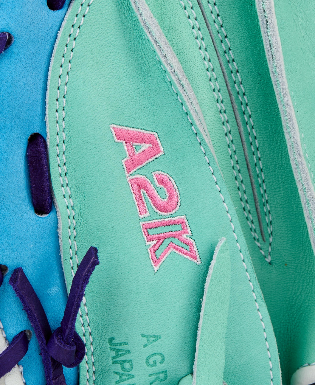 Wilson Fall 2025 A2K® 1734 34” Baseball Catcher’s Mitt: WBW10347634