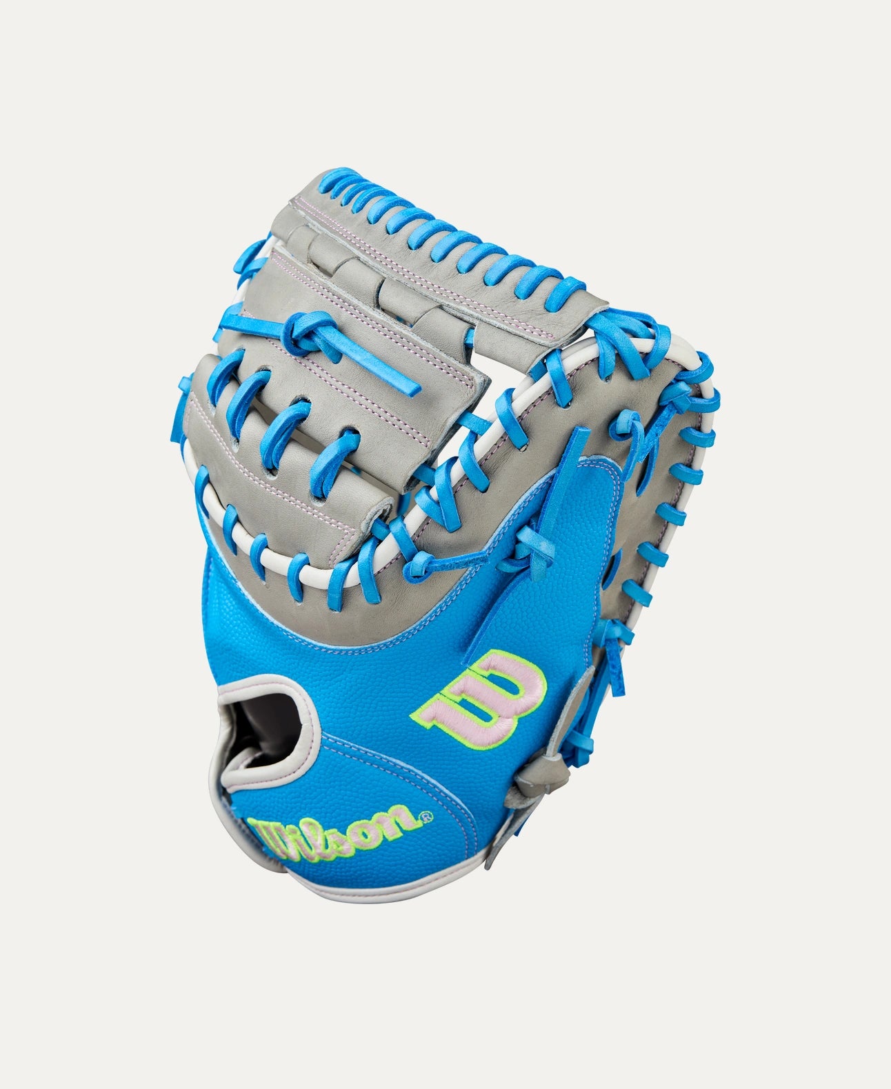 Wilson Fall 2025 A2000® FPCM23 34” Fastpitch Catcher’s Mitt: WBW10349134