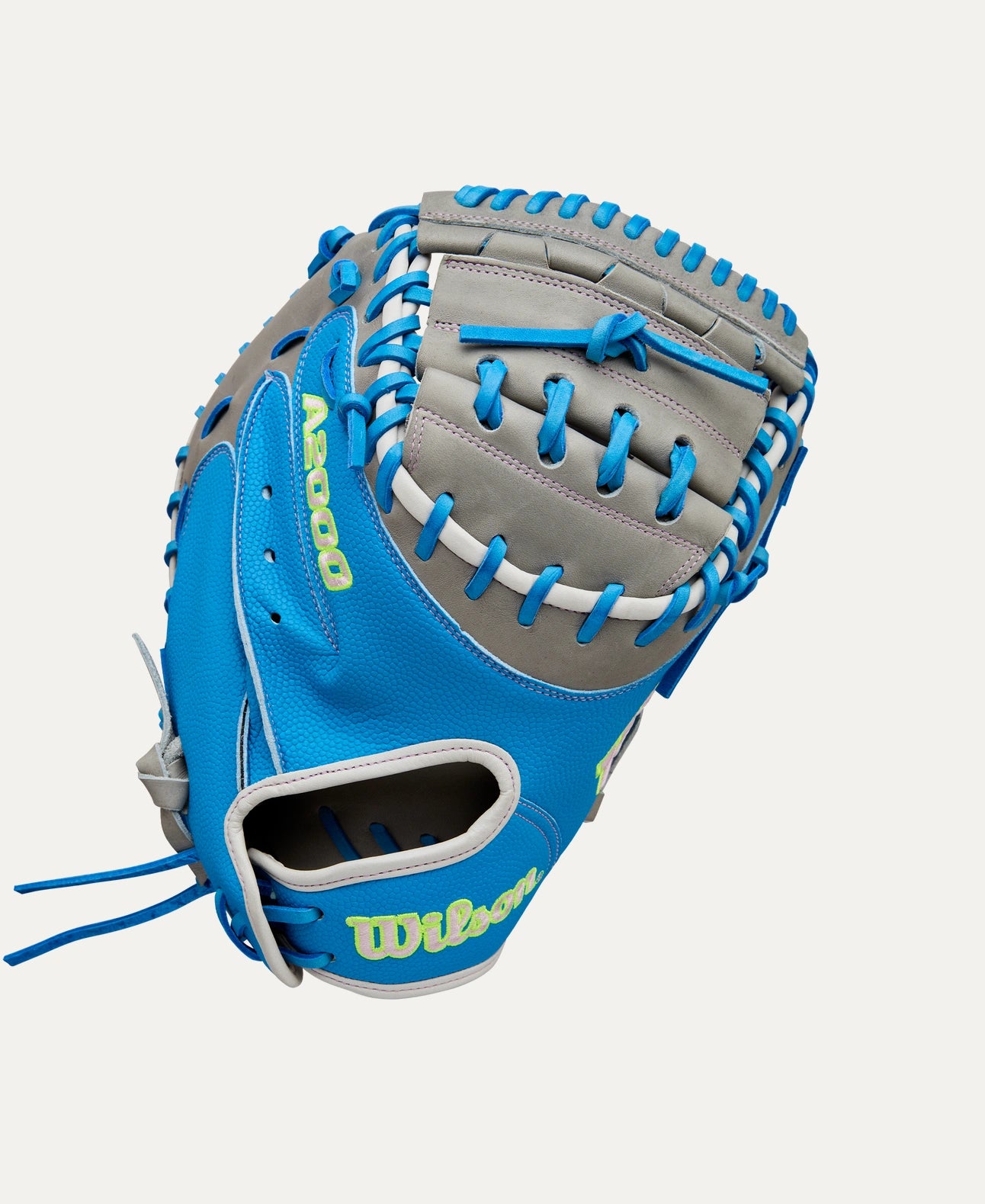 Wilson Fall 2025 A2000® FPCM23 34” Fastpitch Catcher’s Mitt: WBW10349134