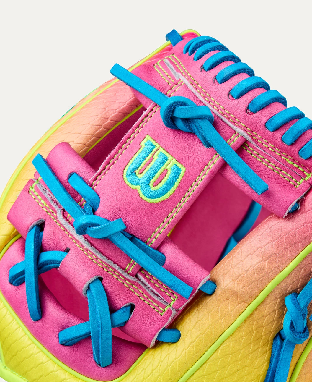 Wilson Fall 2025 A2000® 1786SS 11.5” Infield Baseball Glove: WBW103492115