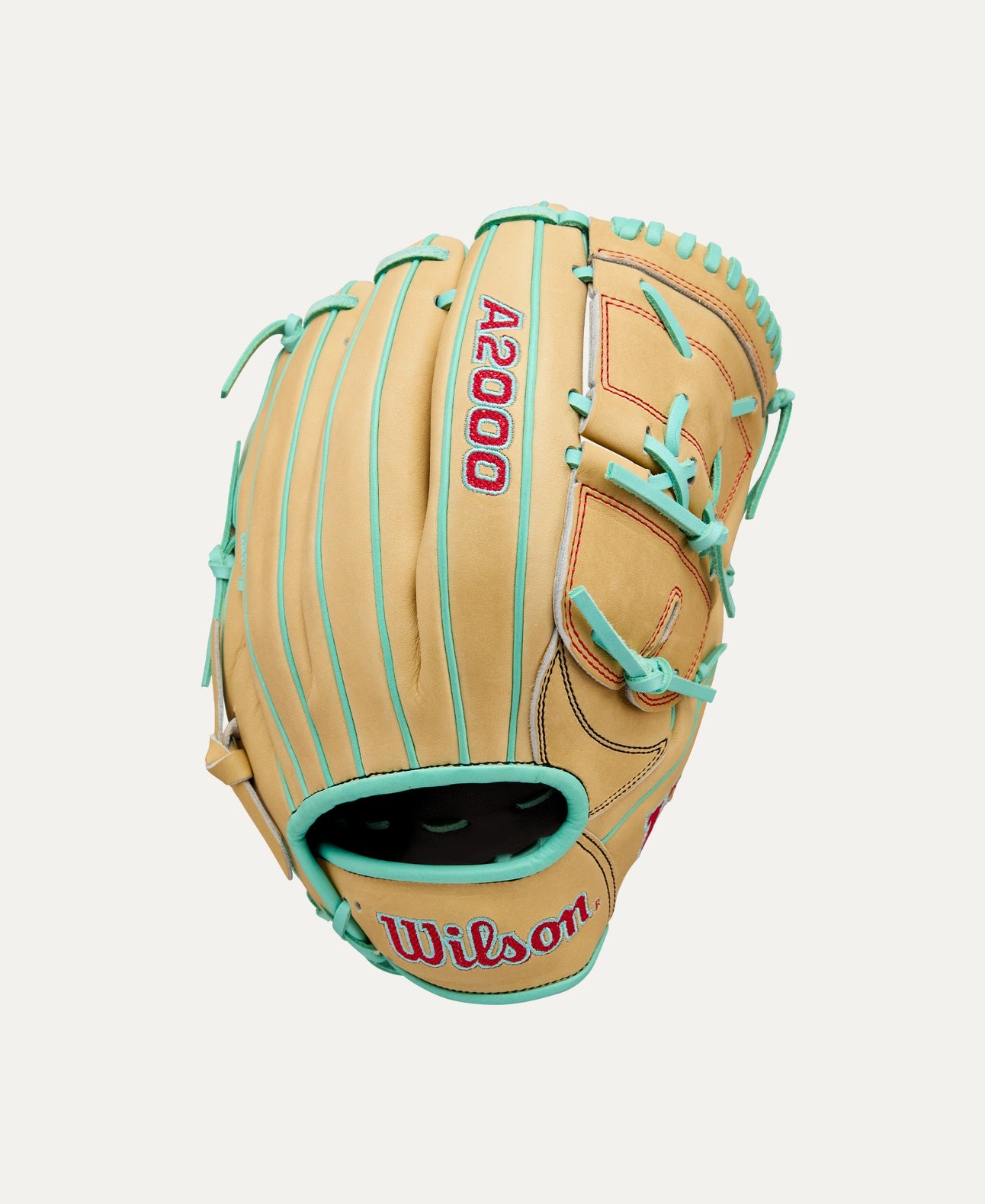Wilson Fall 2025 A2000® B2 12” Pitcher’s Baseball Glove: WBW10349812