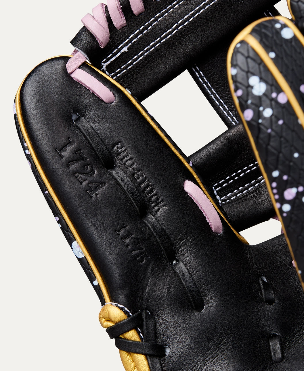 Wilson 2025 T1D A2000® 1724SS 11.75” Infield Baseball Glove: WBW1035541175