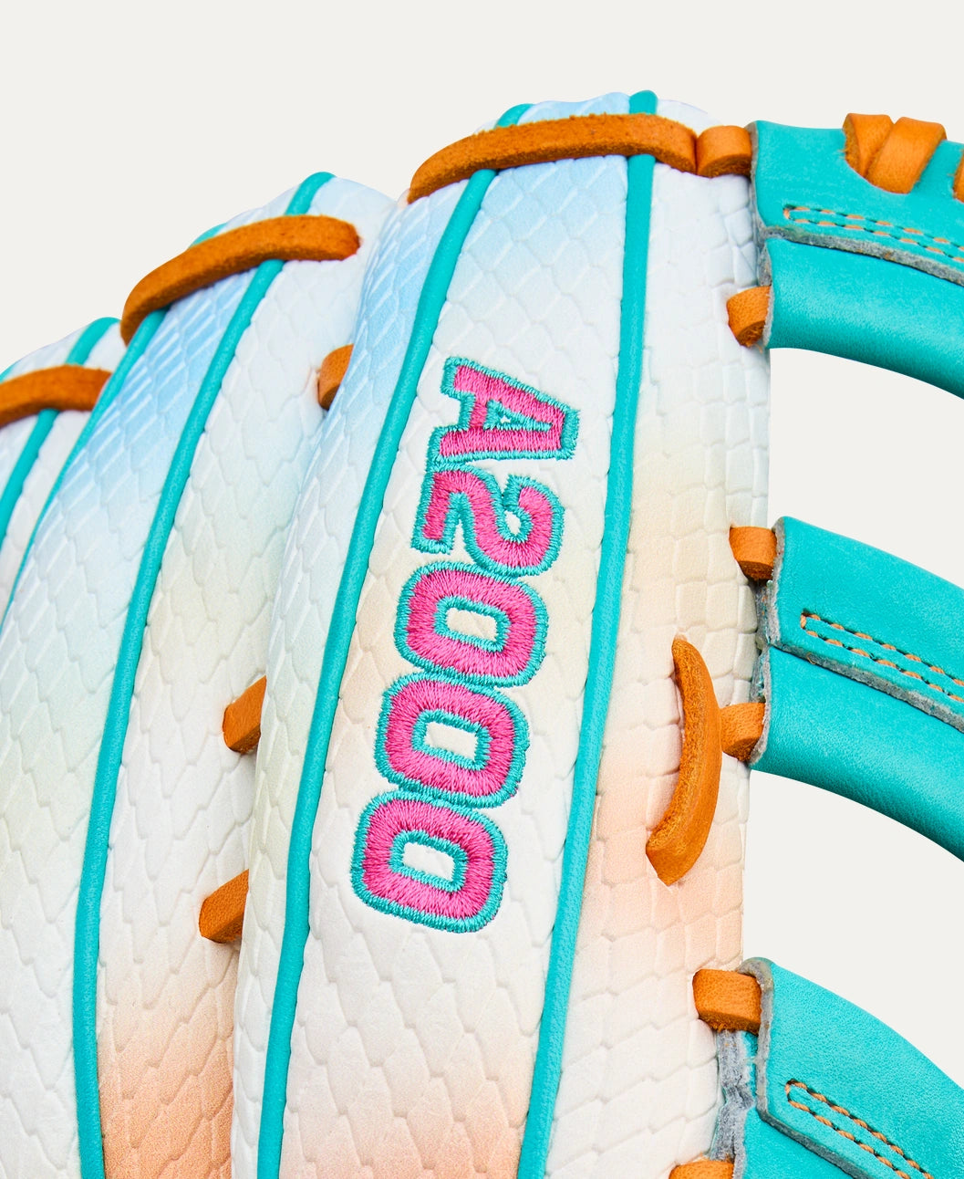 Wilson 2025 Northern Lights A2000® 1810SS 12.75” Outfield Baseball Glove: WBW1040781275