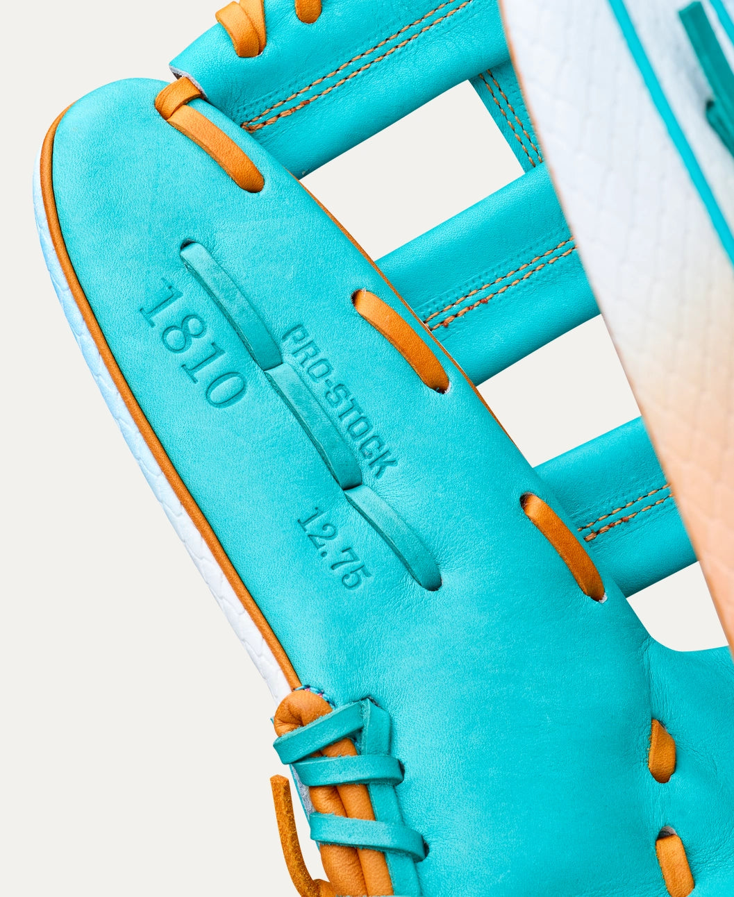 Wilson 2025 Northern Lights A2000® 1810SS 12.75” Outfield Baseball Glove: WBW1040781275