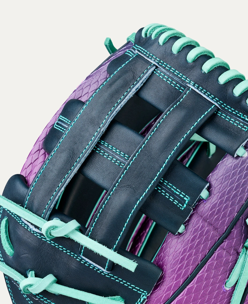 Wilson 2025 Grape Flamingo A2000® 1750SS 12.5” Outfield Baseball Glove: WBW104088125