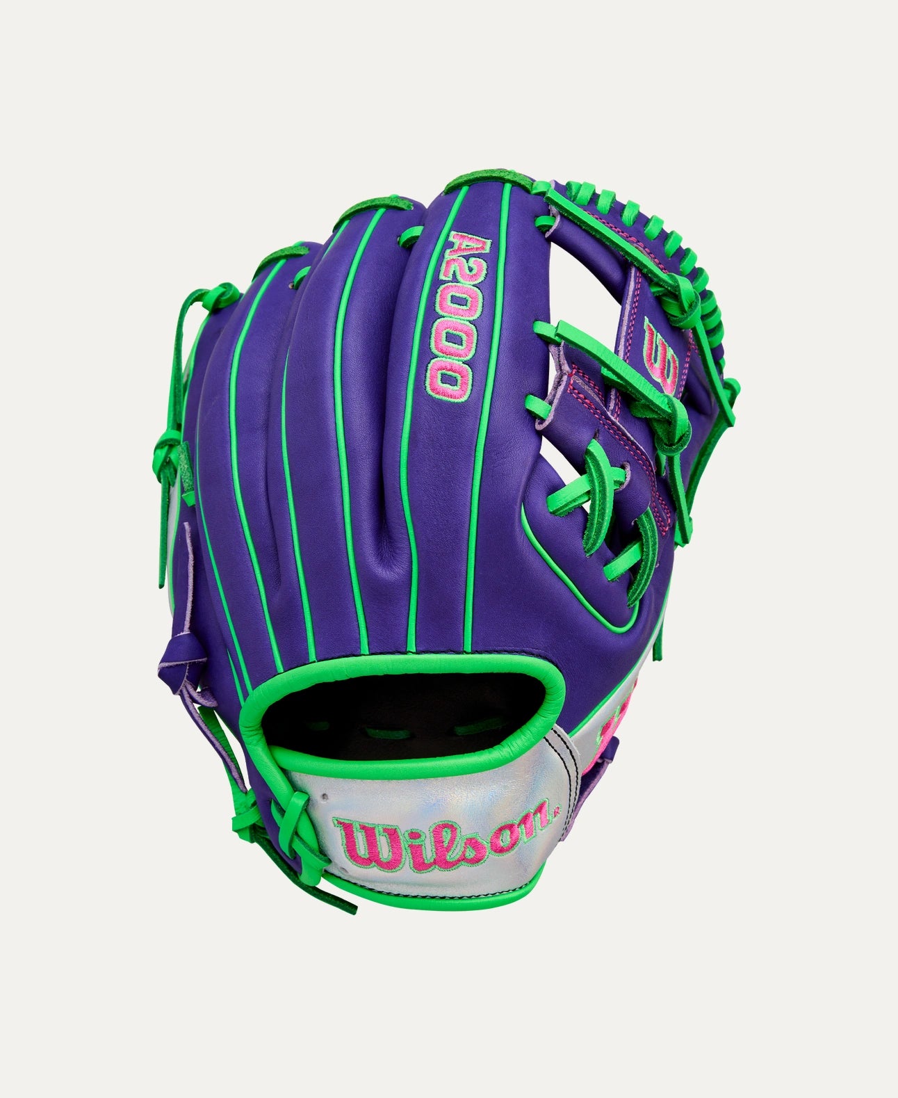 Wilson 2025  Iridescent A2000® 1786 11.5” Infield Baseball Glove: WBW104090115
