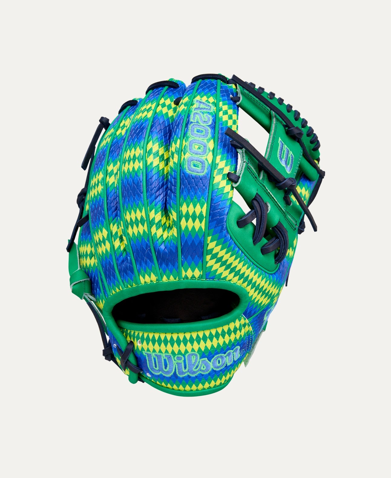 Wilson 2025 Chinook Seedery Dill Pickle A2000® 1786SS 11.5” Infield Baseball Glove: WBW104632115