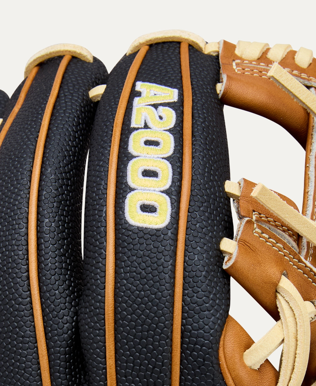 Wilson 2026 A2000® Classics 1975SS 11.5” Infield Baseball Glove: WBW1041121175