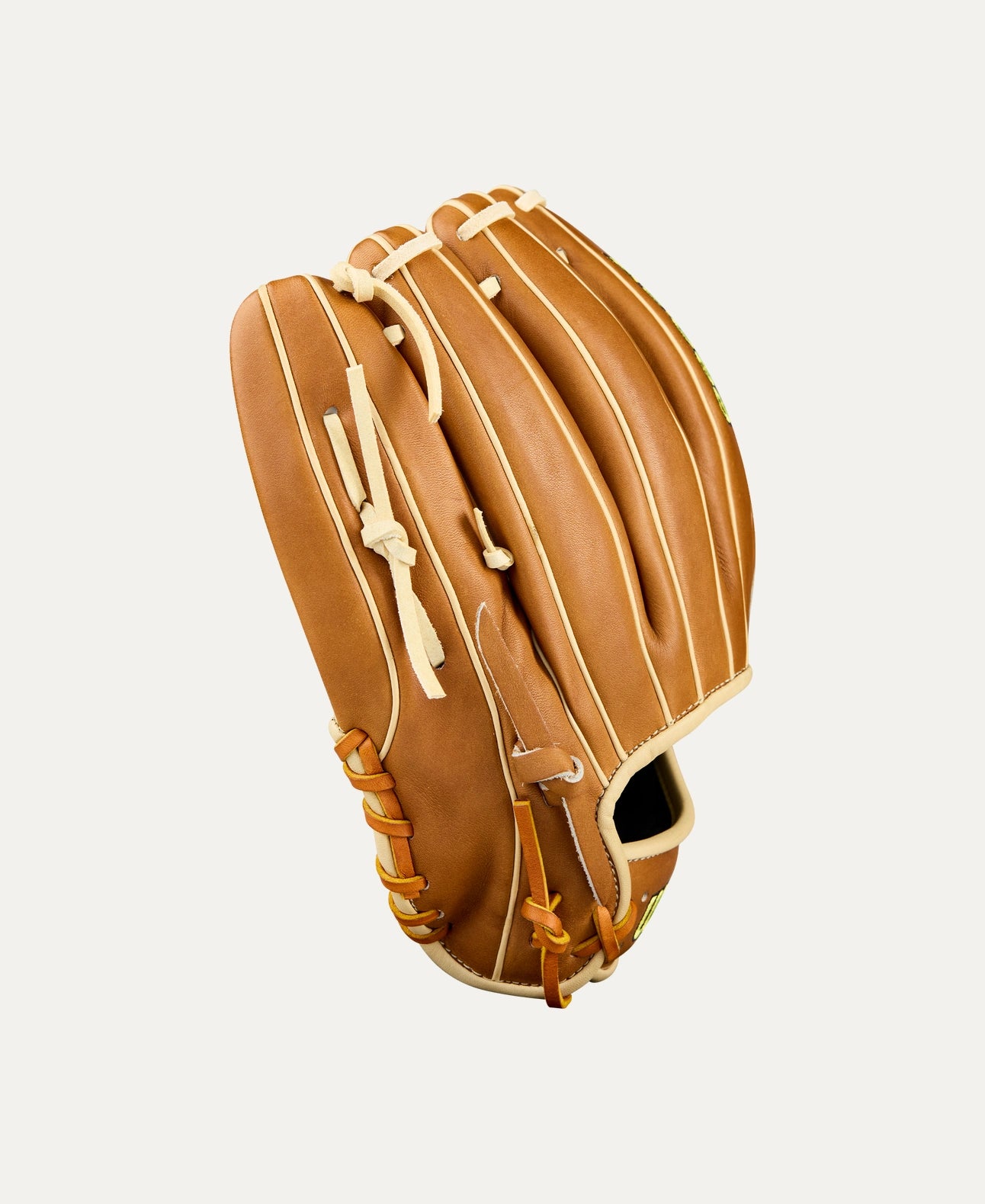 Wilson 2026 A2000® Classics Series EL3 11.75” Infield Glove: WBW1041151175