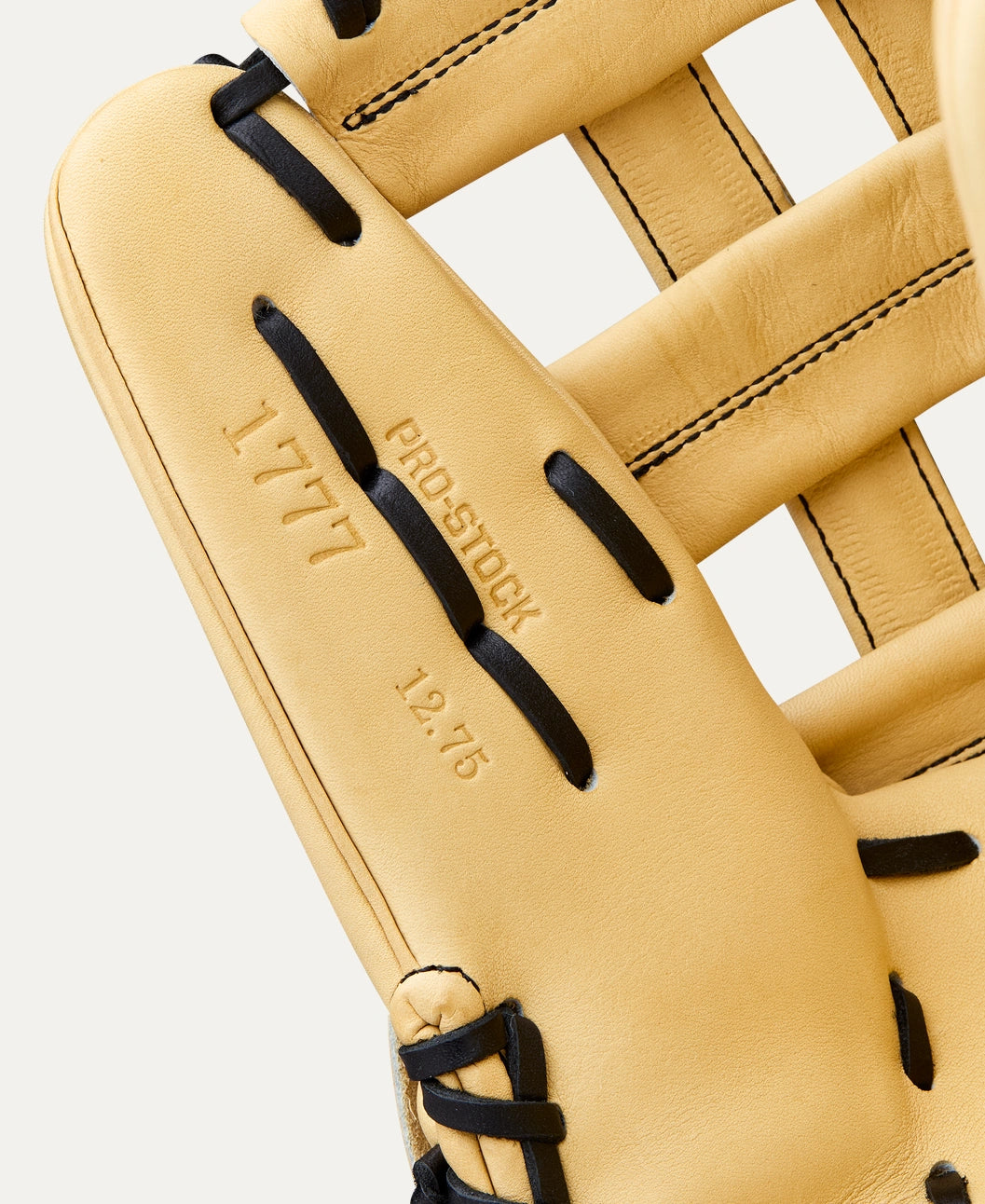 Wilson 2026 A2000® Classics Series 1777 12.75” Outfield Glove: WBW1041231275
