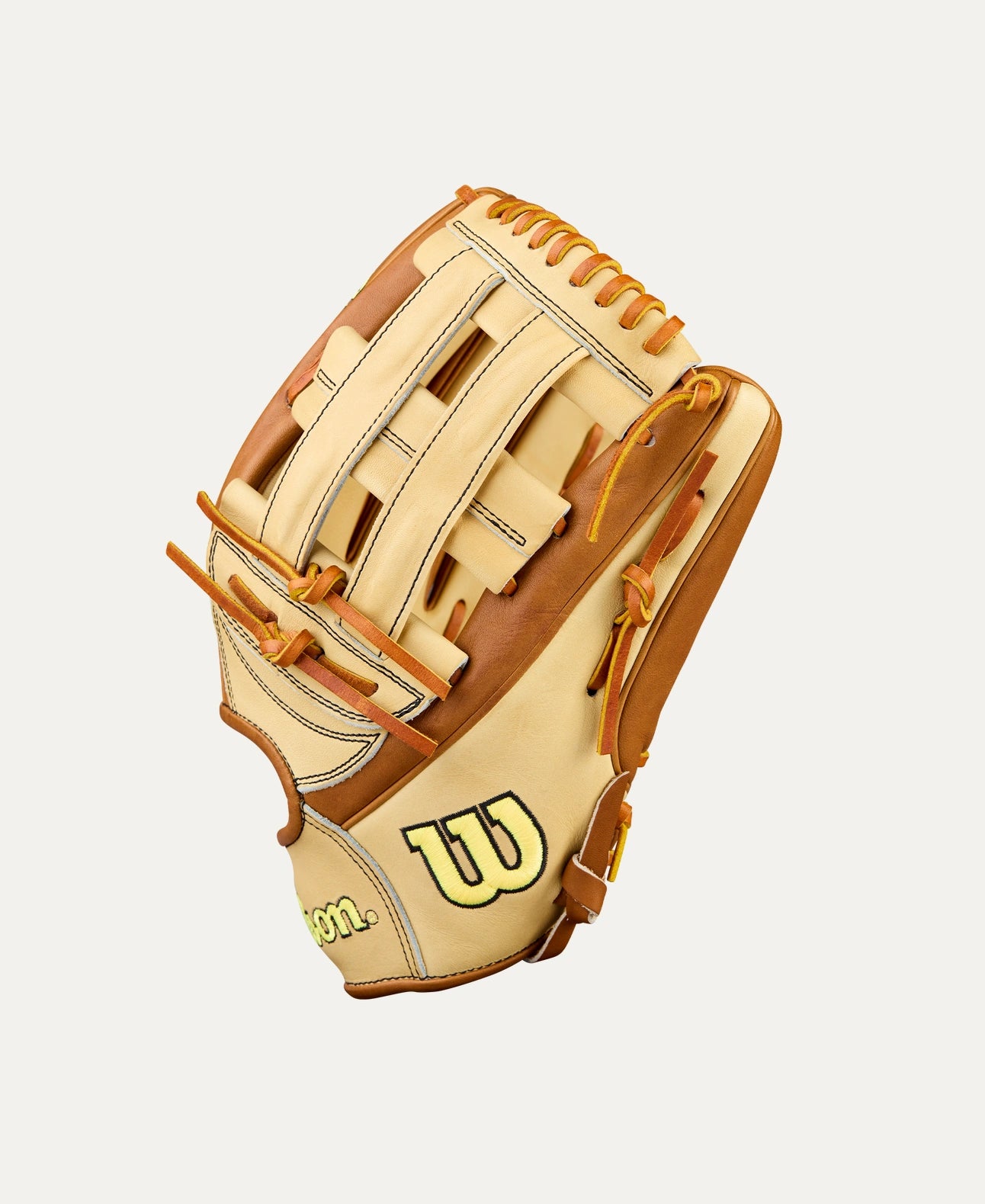 Wilson 2026 A2000® Classics Series 1777 12.75” Outfield Glove: WBW1041251275