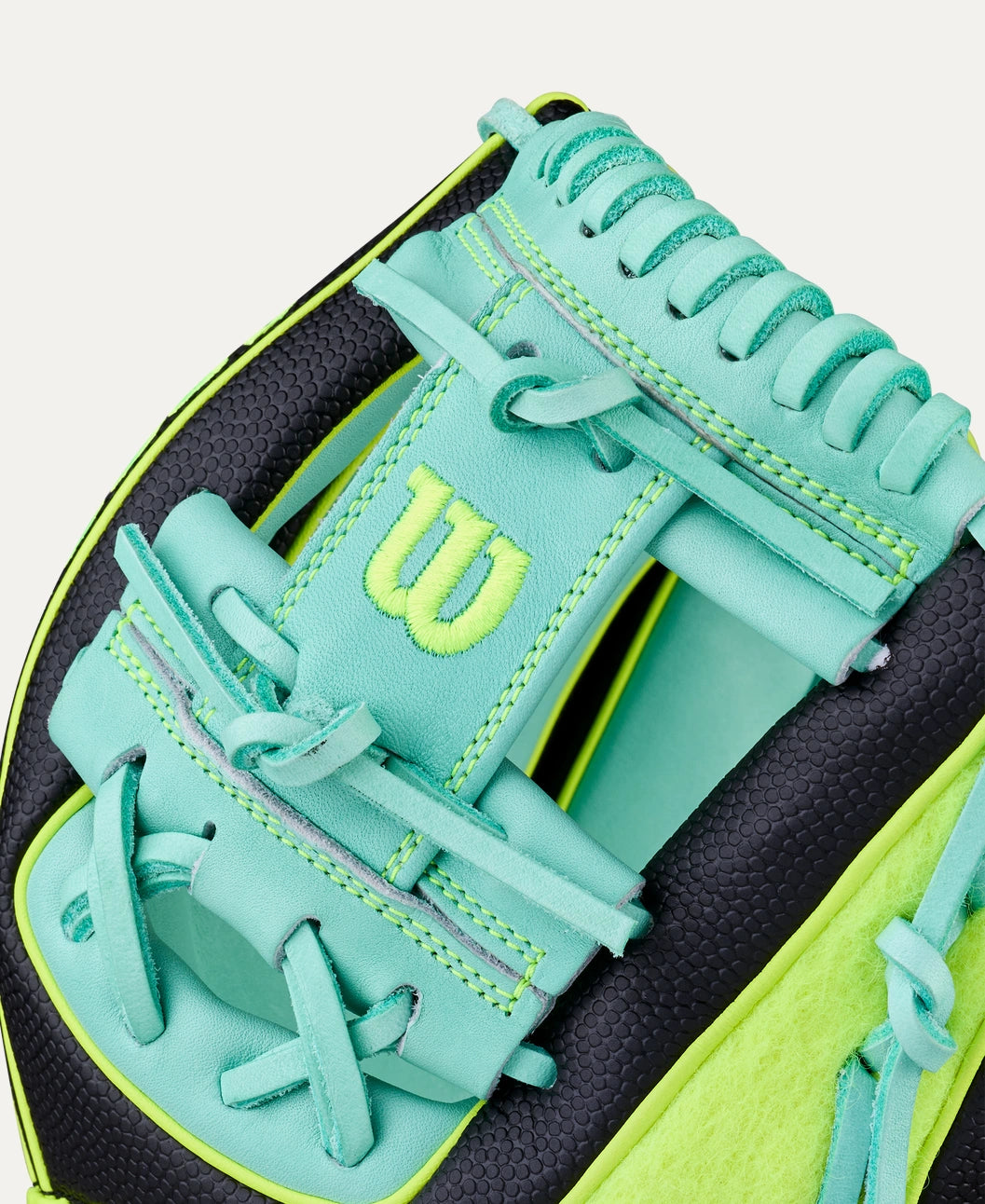 Wilson A2000 1786SS Tennis Ball LE 11.5” Infield Baseball Glove: WBW104177115