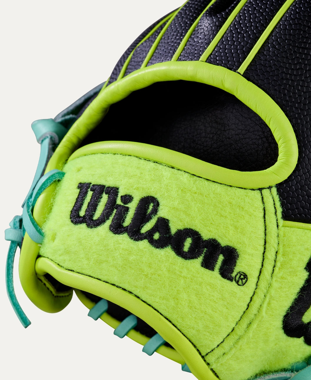 Wilson A2000 1786SS Tennis Ball LE 11.5” Infield Baseball Glove: WBW104177115