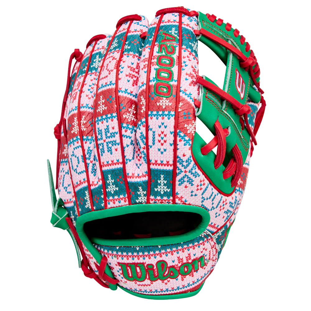 Wilson December 2025 A2000 1975 Glove of the Month: WBW1042211175