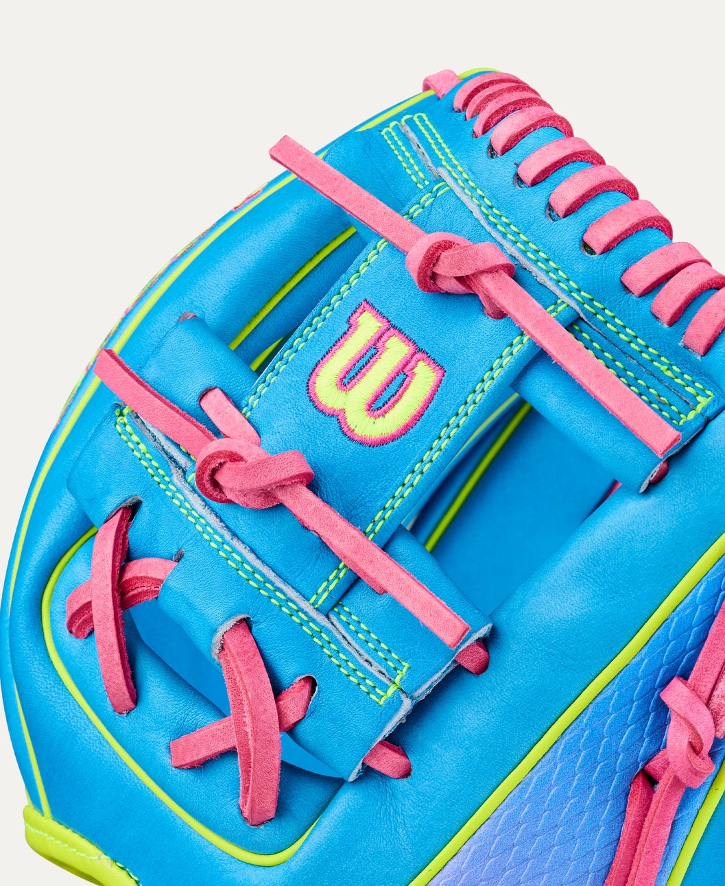 Wilson 2026 Love the Moment™ A2000® DP15 11.5” Infield Baseball Glove: WBW104828115