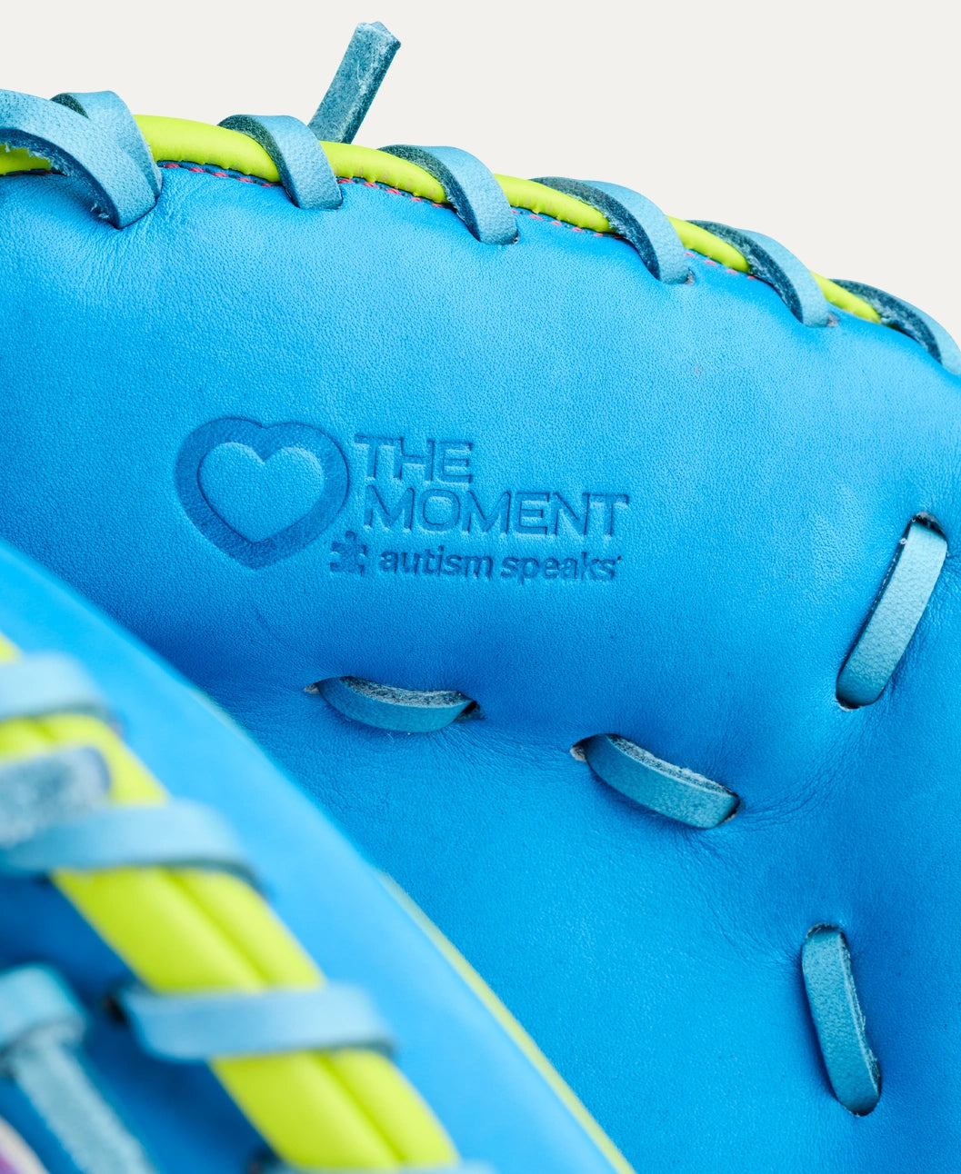 Wilson 2026 Love the Moment™ A2000® CM33SS 33” Baseball Catcher’s Mitt: WBW10483533