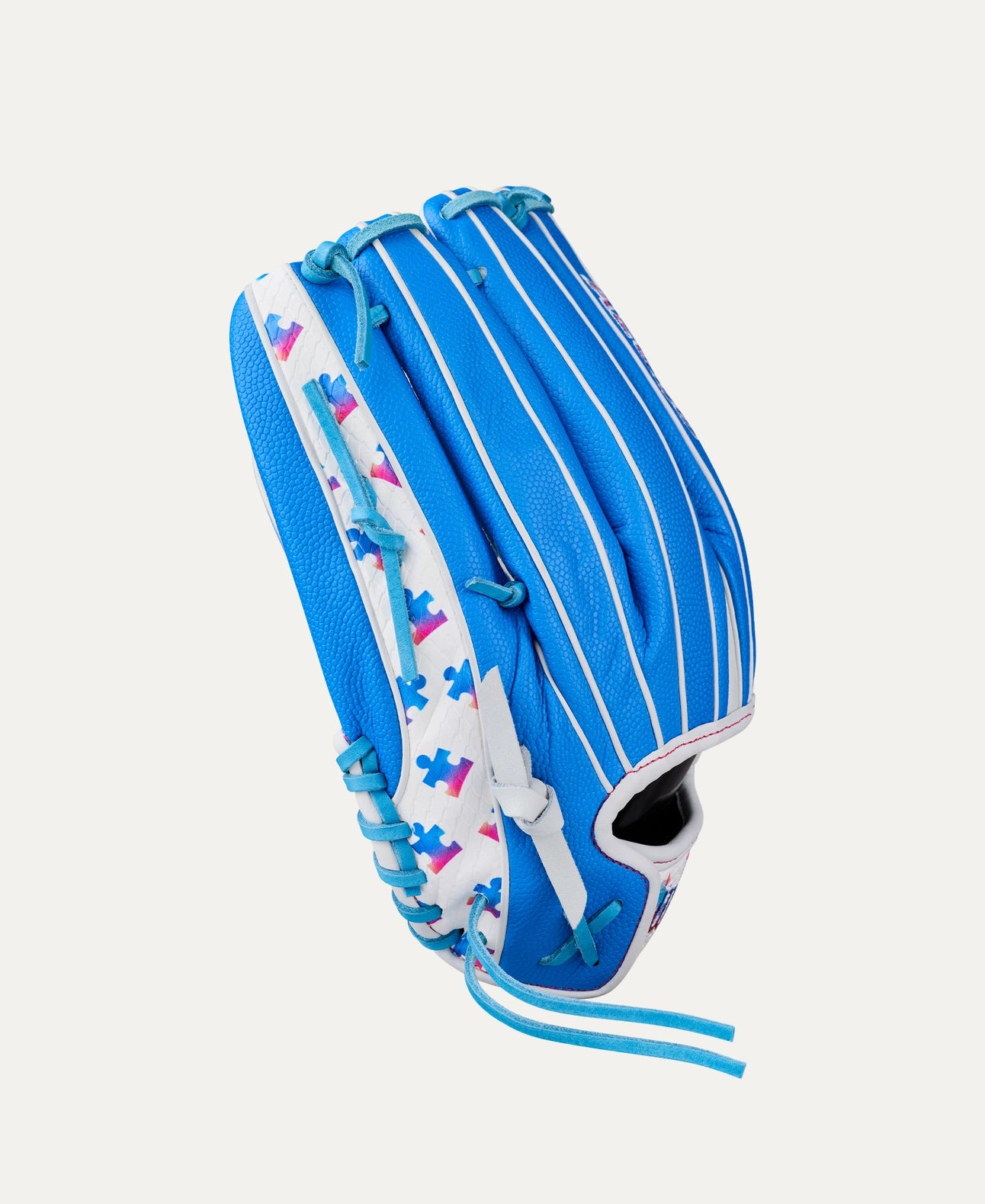 Wilson 2026 Love the Moment™ A2000® T125 12.5" Outfield Fastpitch Glove: WBW104839125