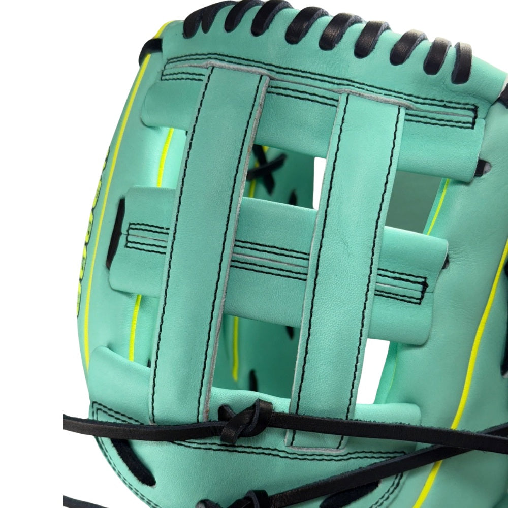 Wilson Custom A2000 1750 Seafoam 12.50" Outfielder Glove