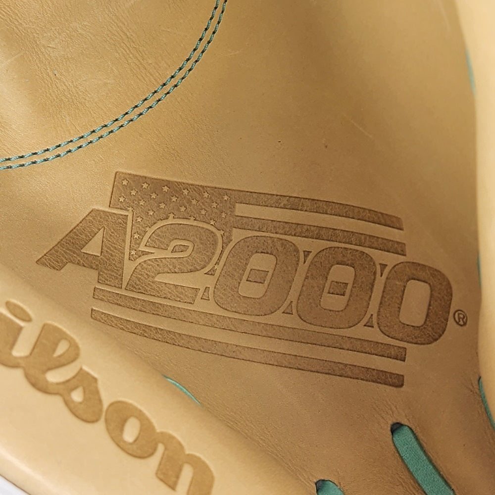 Wilson Custom Seafoam and Blonde A2000 M1D 33.5” Baseball Catchers Mitt