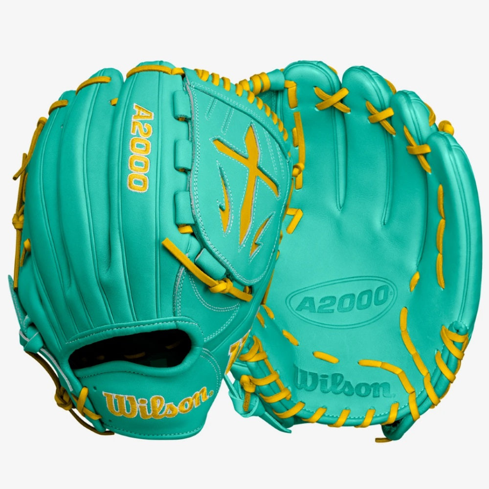 Wilson Fall 2024 A2000® B23 12” Pitcher’s Baseball Glove: WBW10227012